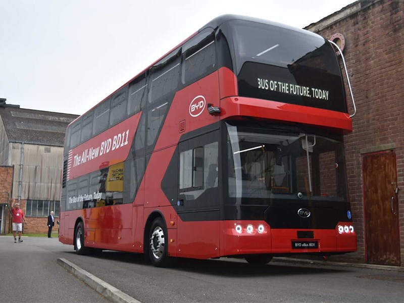 Англичане могут закупиться двухэтажными автобусами у китайского BYD 