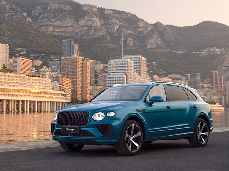 Bentley Bentayga получил “морскую” версию Riviera