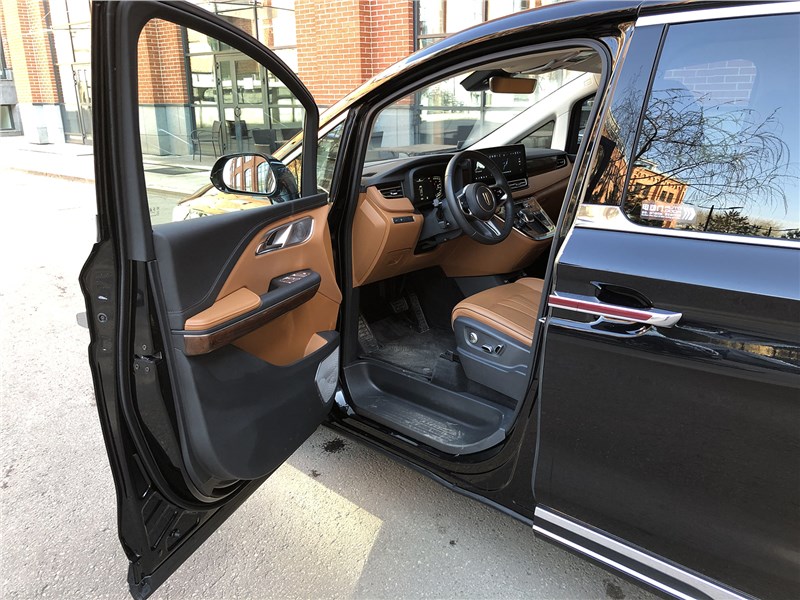 Hongqi HQ9 (2025) салон