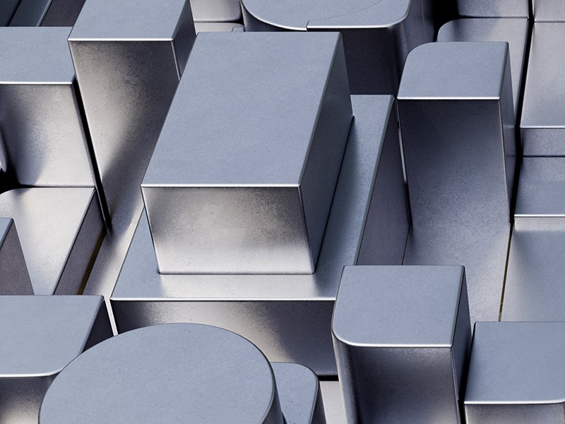 Производители срочно скупают алюминий из-за кризиса на Ближнем Востоке