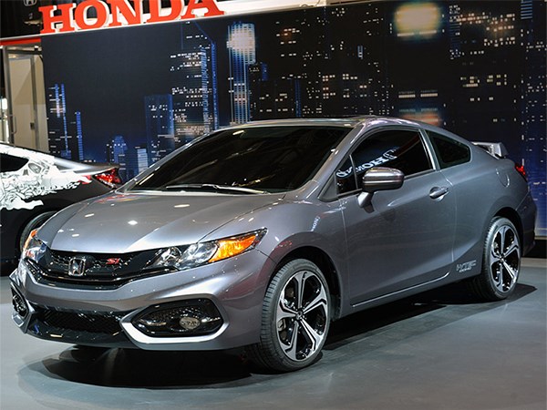 Honda представила обновленное купе Civic