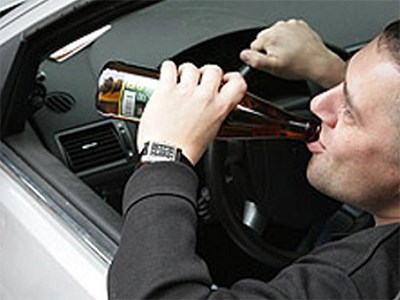 Автомобили пьяных водителей могут начать отправлять на штрафстоянки