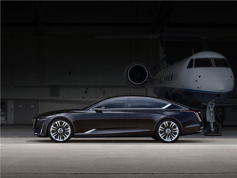 Cadillac Escala Concept 2016 вид сбоку