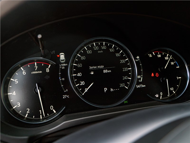 Mazda CX-5 2017 приборная панель