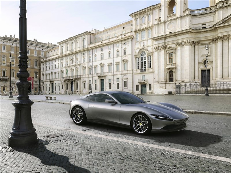 Ferrari Roma 2020 вид спереди