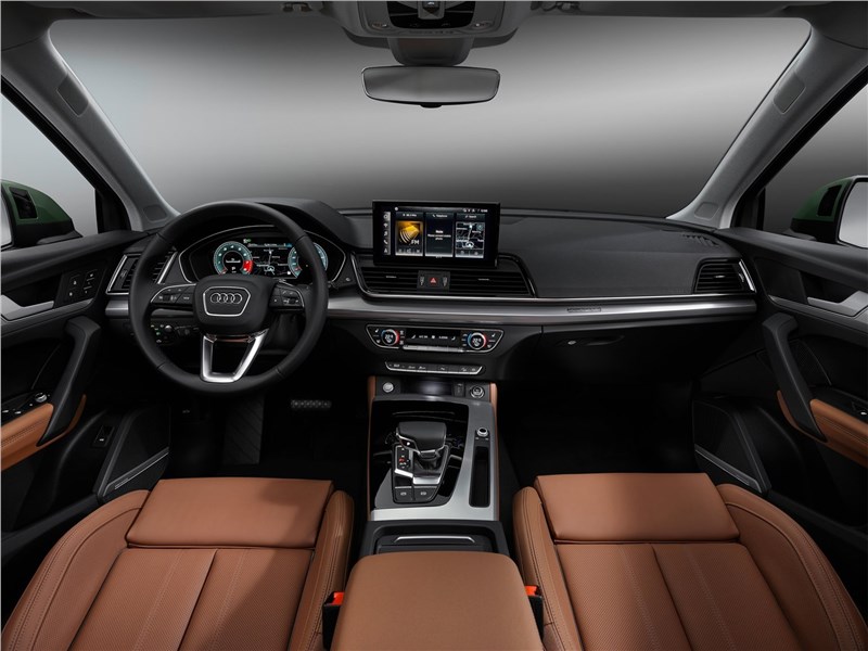 Audi Q5 (2021) салон