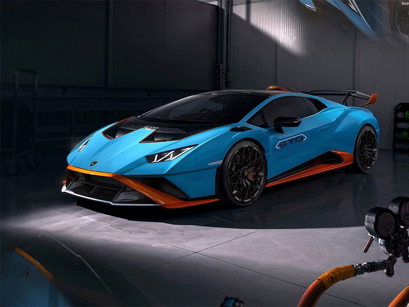 В Lamborghini готовятся представить последний спорткар с V12