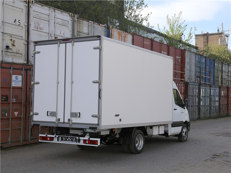 Sollers Atlant L4 (2024) вид сзади