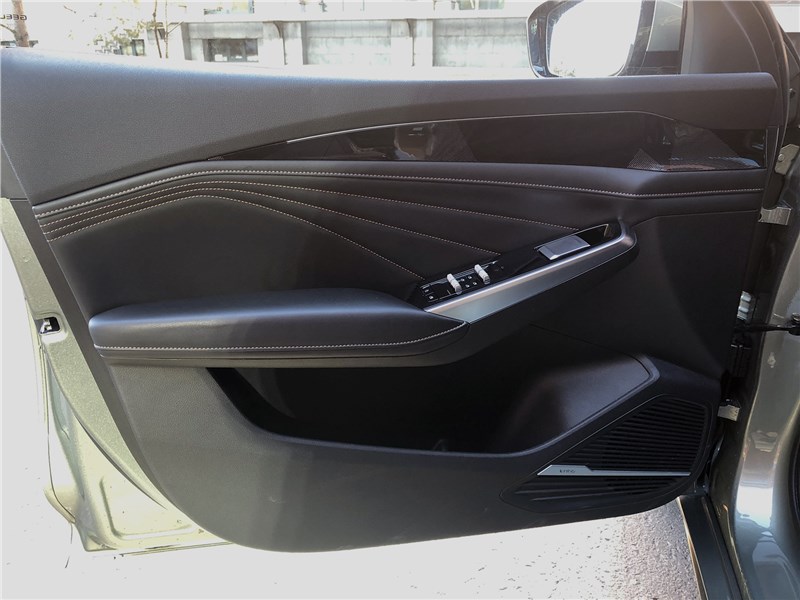 Geely Preface (2024) дверь