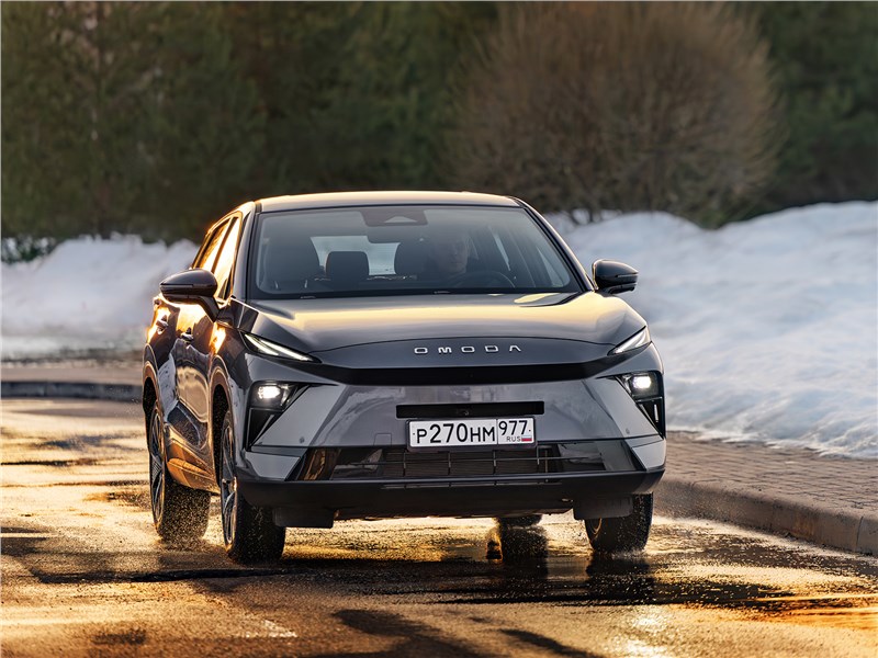 Omoda C5 (2026) вид спереди