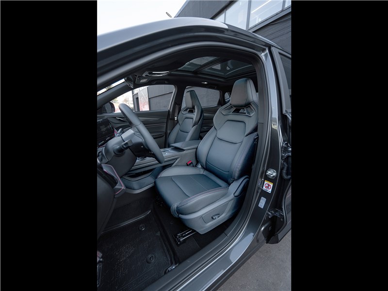 Changan CS35 Max (2026) передние кресла