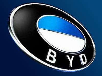 Китайская компания BYD выйдет на российский рынок с кроссовером и двумя седанами