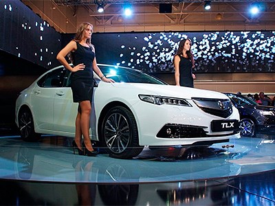 Бизнес-седан Acura TLX дебютировал на Московском автосалоне