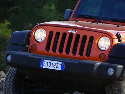 Jeep Wrangler получит восьмиступенчатую автоматическую коробку передач