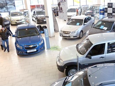 К концу 2015 года продажи автомобилей в России могут упасть до 1,5 млн единиц