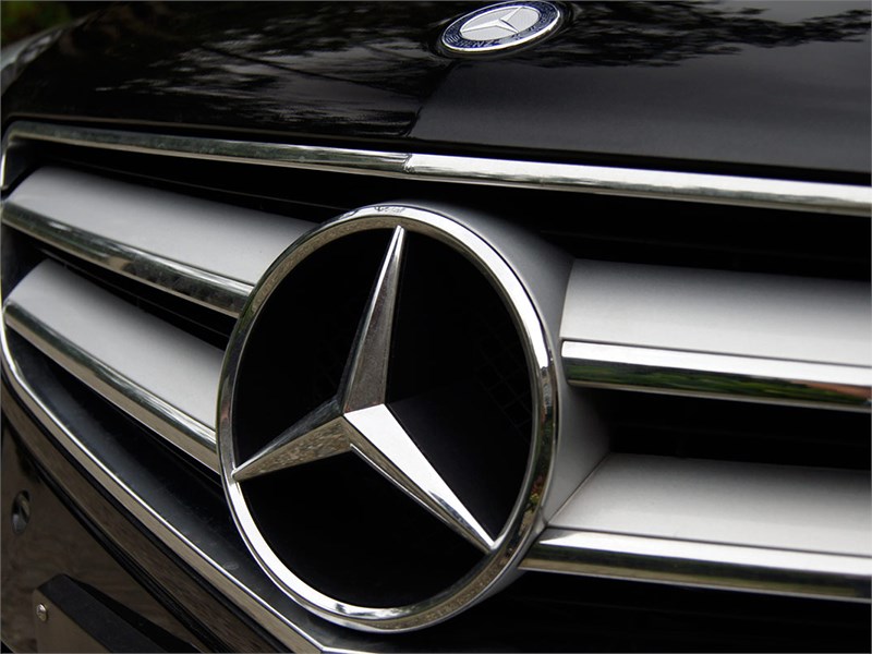 Mercedes-Benz покажет свой первый пикап в Париже