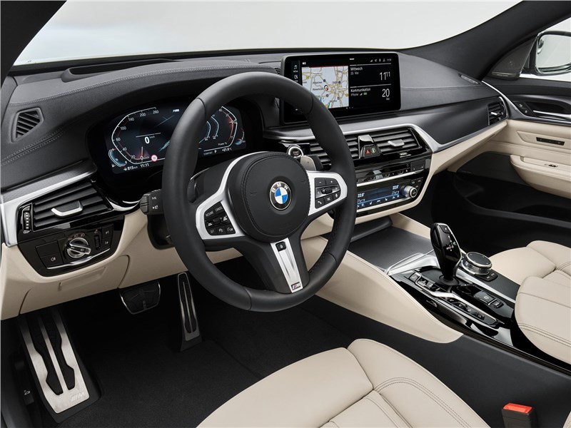 BMW 6-Series Gran Turismo 2021 салон