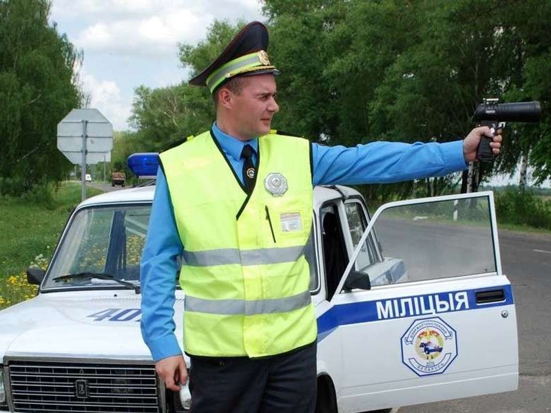 Российских водителей, нарушивших ПДД в Белоруссии, будут наказывать по местным законам