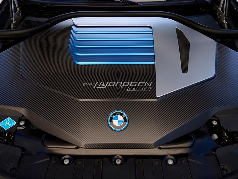 BMW работает над новой  водородной моделью