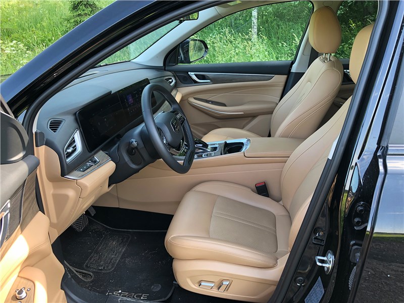 Evolute i-Space (2024) передние кресла