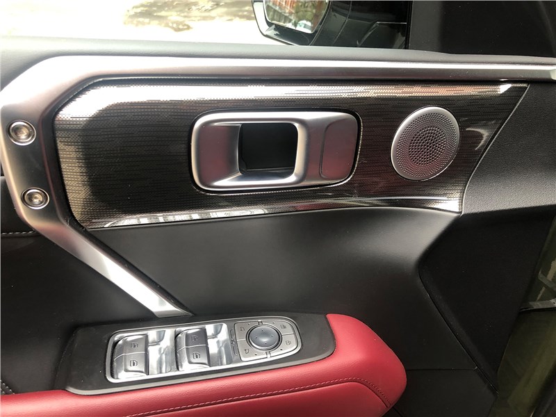 Tank 400 (2026) дверь