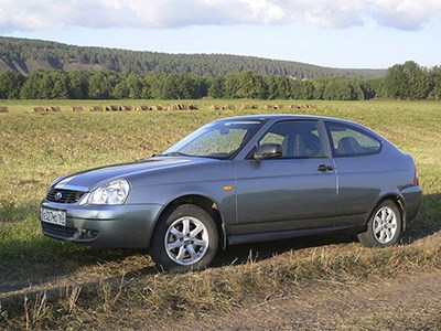 АвтоВАЗ останавливает продажи Lada Priora Coupe