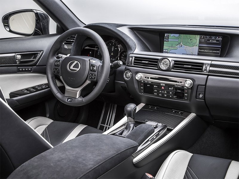 Lexus GS F 2016 салон