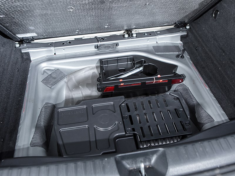 Mercedes-Benz GLA-klasse 2015 багажное отделение