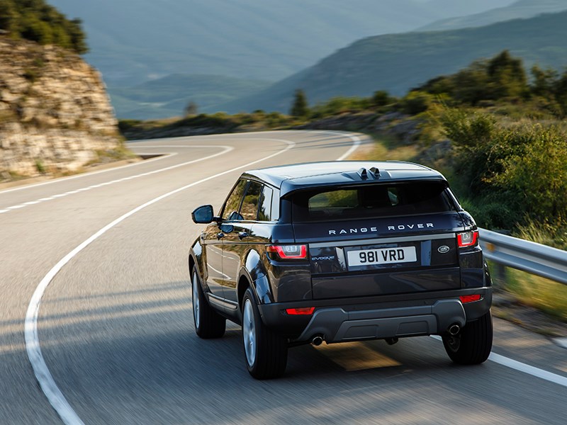 Land Rover Range Rover Evoque 2016 вид сзади