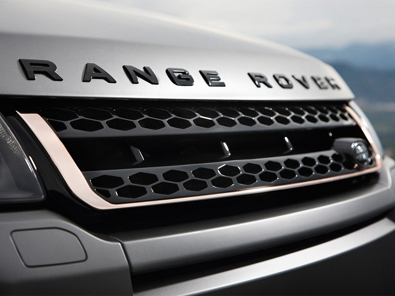 Range Rover получит трехлитровый двигатель вместо пятилитрового