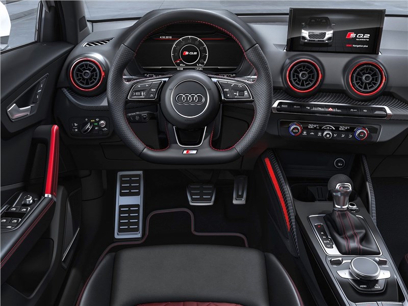 Audi SQ2 2019 салон