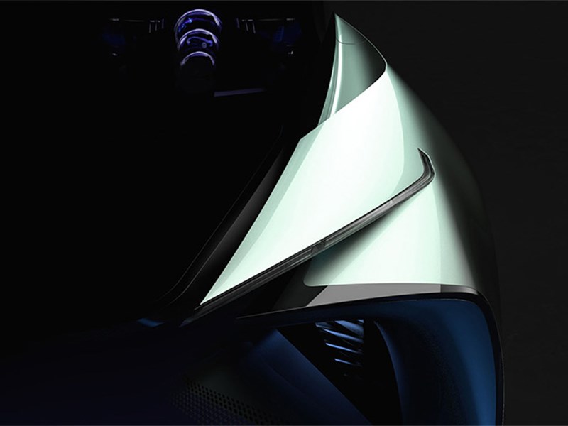 Lexus анонсировал премьеру электрического хэтчбека