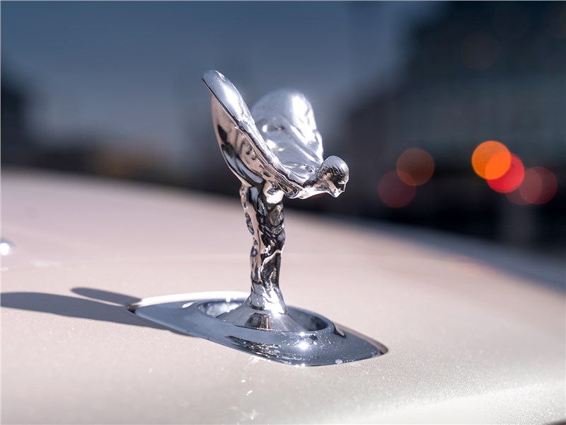 Rolls-Royce Wraith 2014 «Летящая леди»