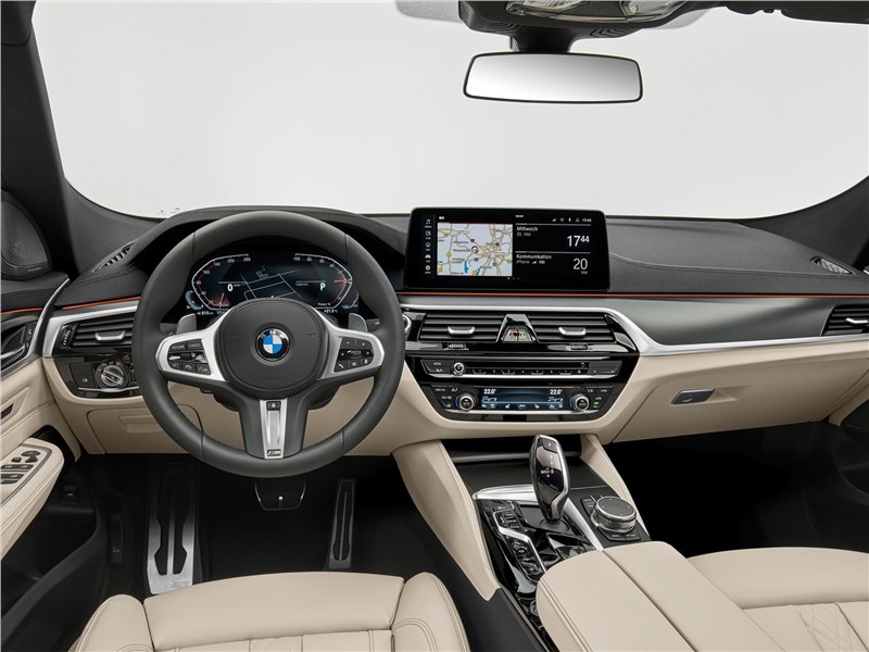 BMW 6-Series Gran Turismo 2021 салон