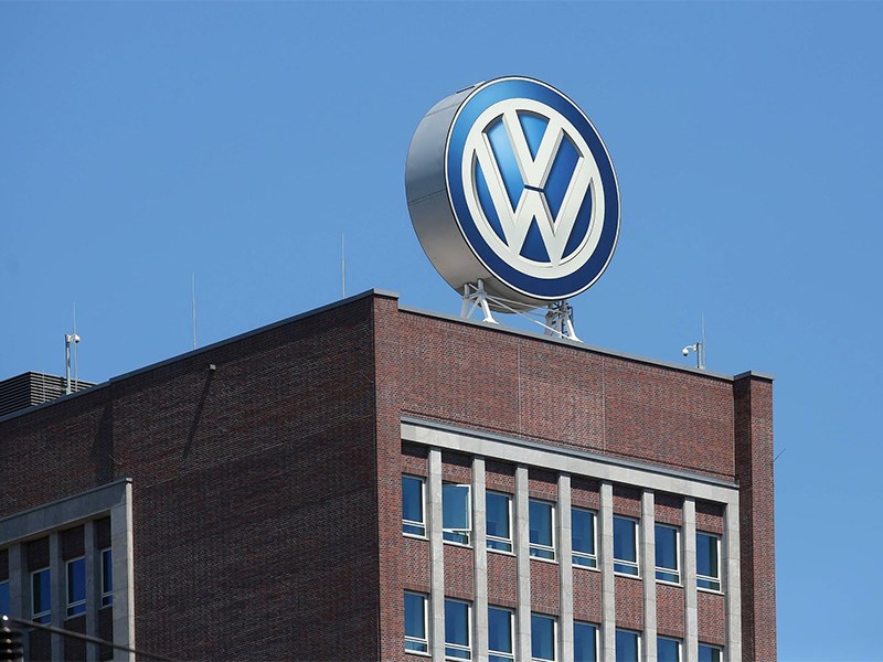 Volkswagen анонсировал появление сразу трёх электрических новинок