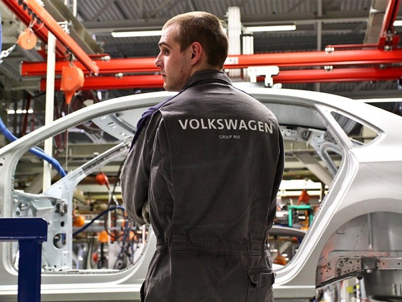 Volkswagen решил сократить сотрудников по новому способу