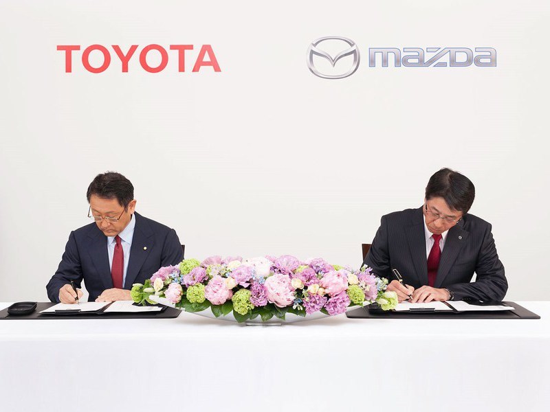 Toyota и Mazda планируют вместе разрабатывать высокотехнологичные автомобили