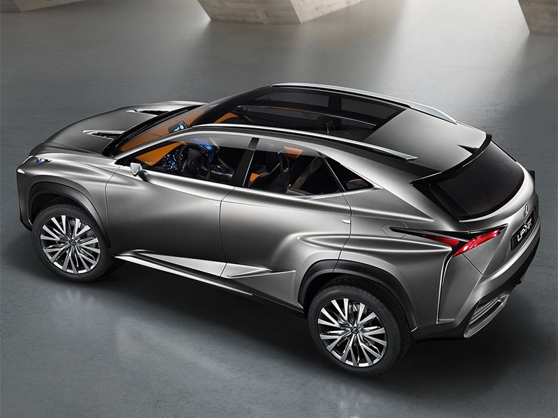 В Токио дебютирует версия кроссовера Lexus LF-NX с турбодвигателем