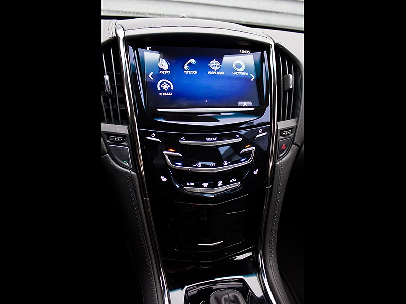 Cadillac ATS 2012 центральная консоль 2
