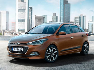 Серийный Hyundai i20 нового поколения появится на рынке уже в 2015 году