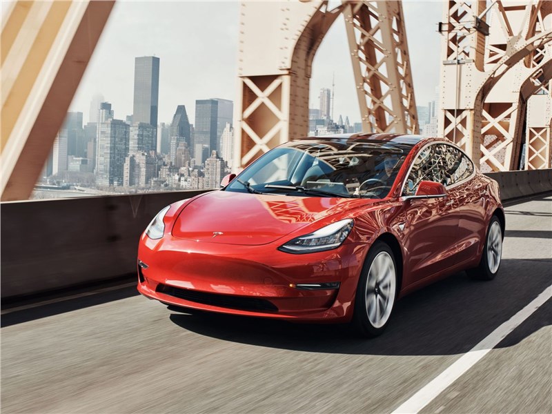 Tesla отзывает миллион автомобилей по всему миру
