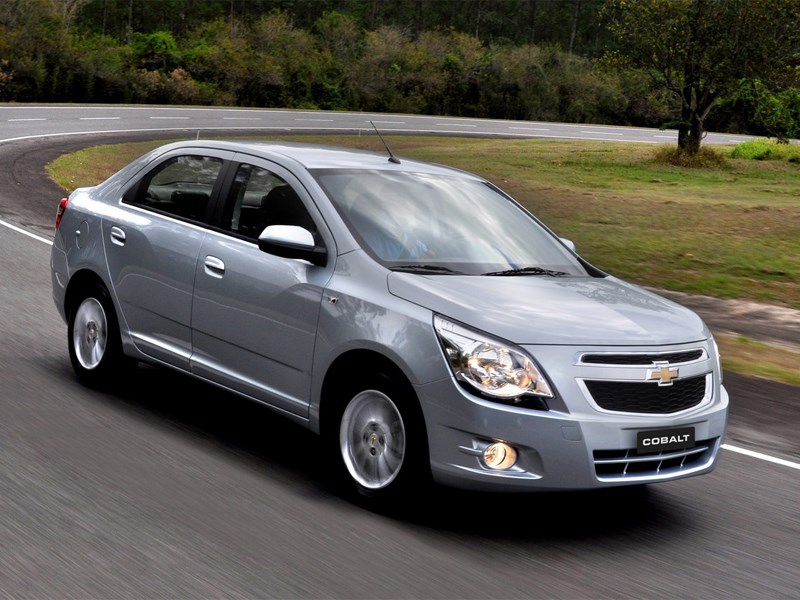До конца июля Chevrolet объявляет скидку на седан Cobalt