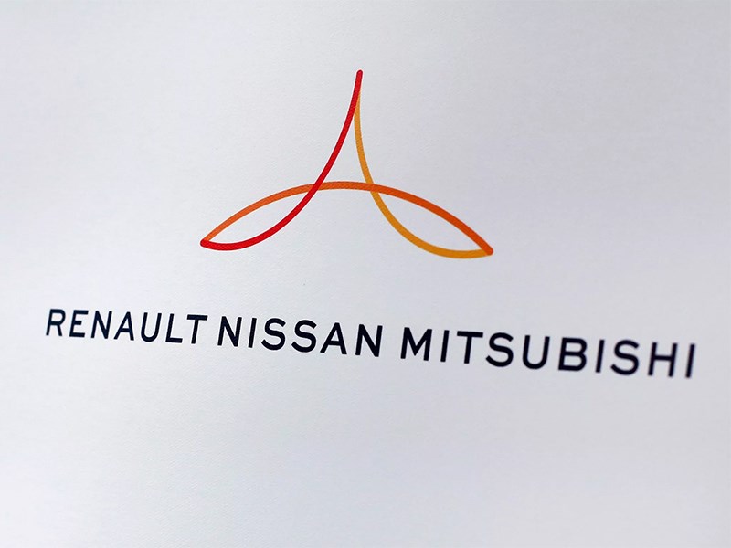 Mitsubishi может стать совладельцем Renault