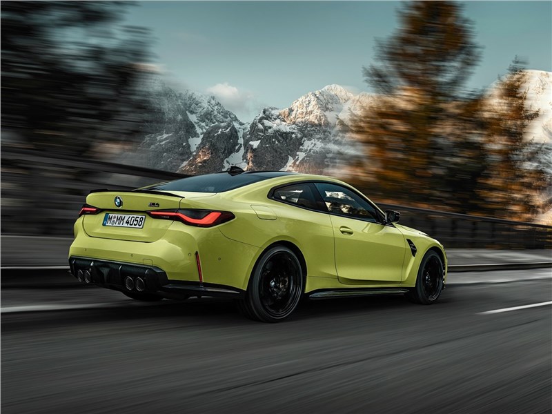 BMW M4 Coupe Competition (2021) вид сзади