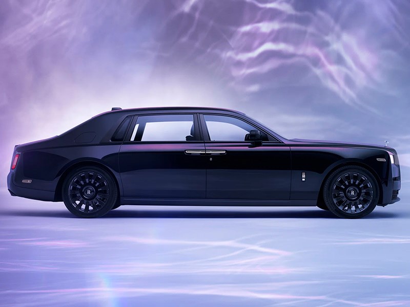 Взгляните на уникальный Rolls-Royce Phantom