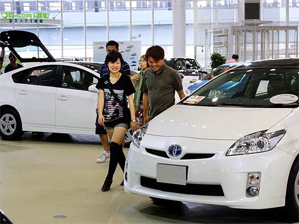 Японский автомобильный рынок сократился почти на 8%