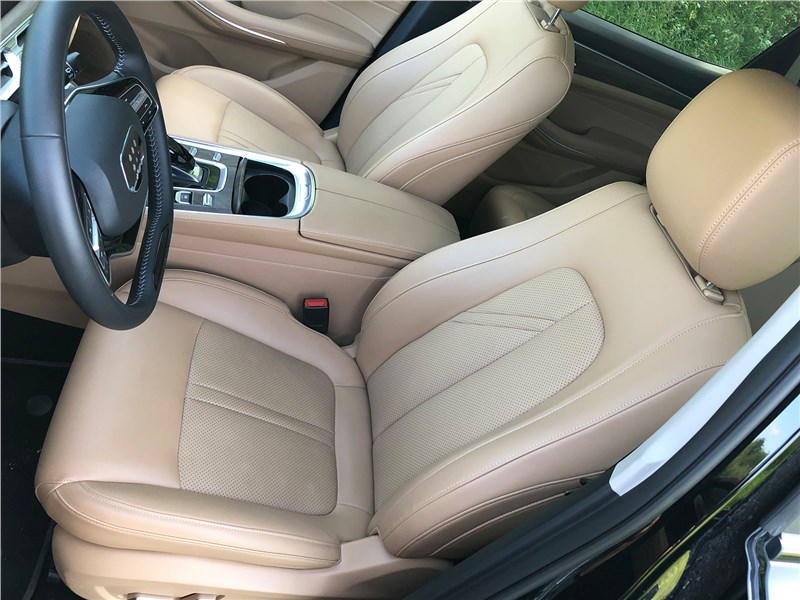 Evolute i-Space (2024) передние кресла