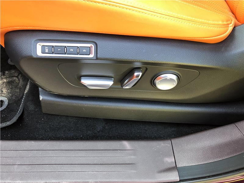 Foton Tunland V9 (2025) передние кресла