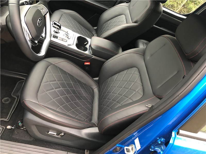 JAC T9 (2024) передние кресла