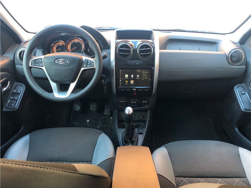 Lada Largus Cross (2021) салон